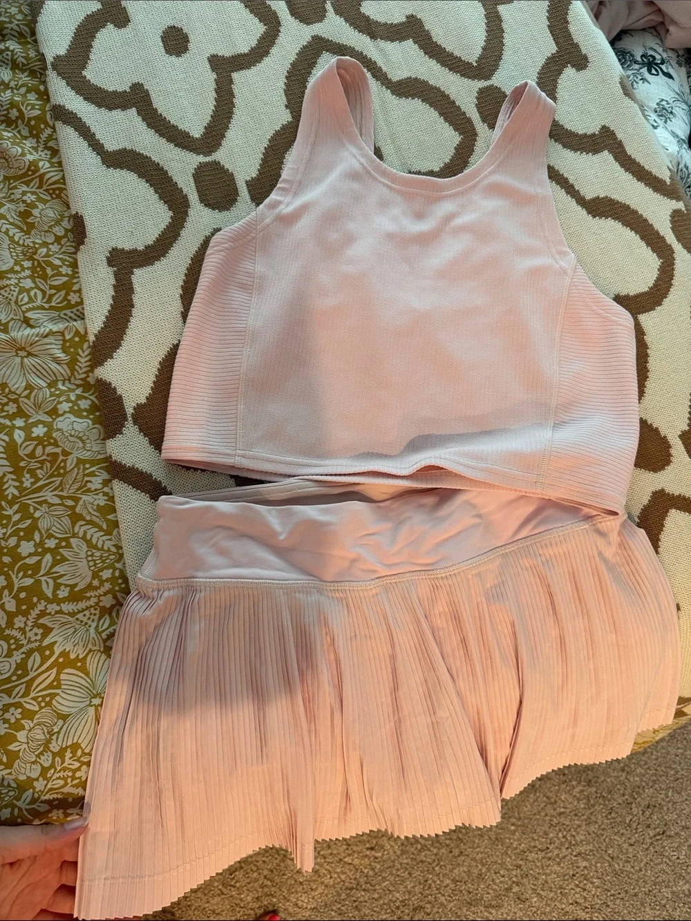 Lululemon light pink set